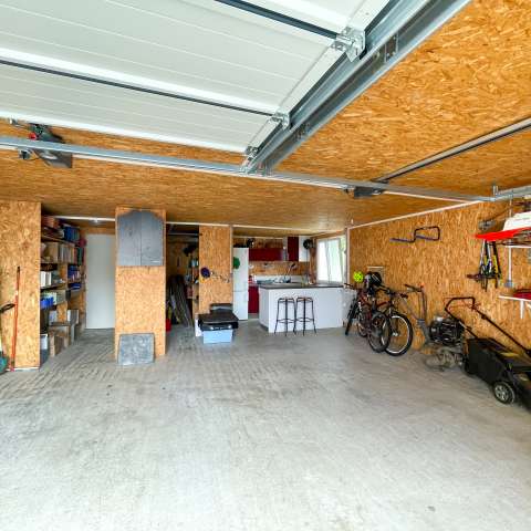 Garage_1024.jpg