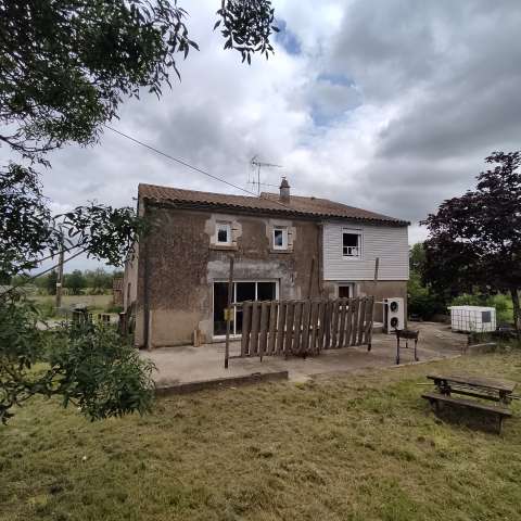 Façade de la maison côté terrasse_1024.jpg